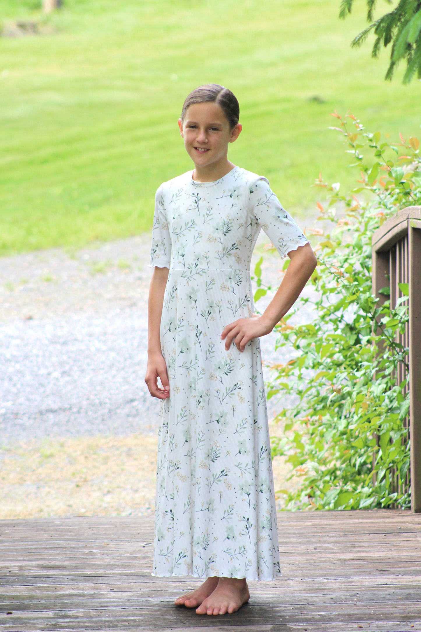 Pattern Leia Girls Maxi Dress | Puff Sleeve, Pullover | Jersey Knit | Girl Sizes 3 4 5 6 7 8 10 12 | NITApatterns