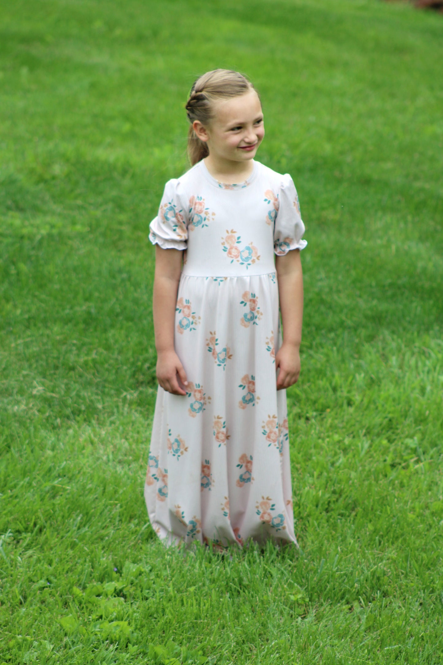 PDF Pattern Leia Girls Maxi Dress | Puff Sleeve, Pullover | Jersey Knit | Girl Sizes 3-12 All Sizes | NITApatterns